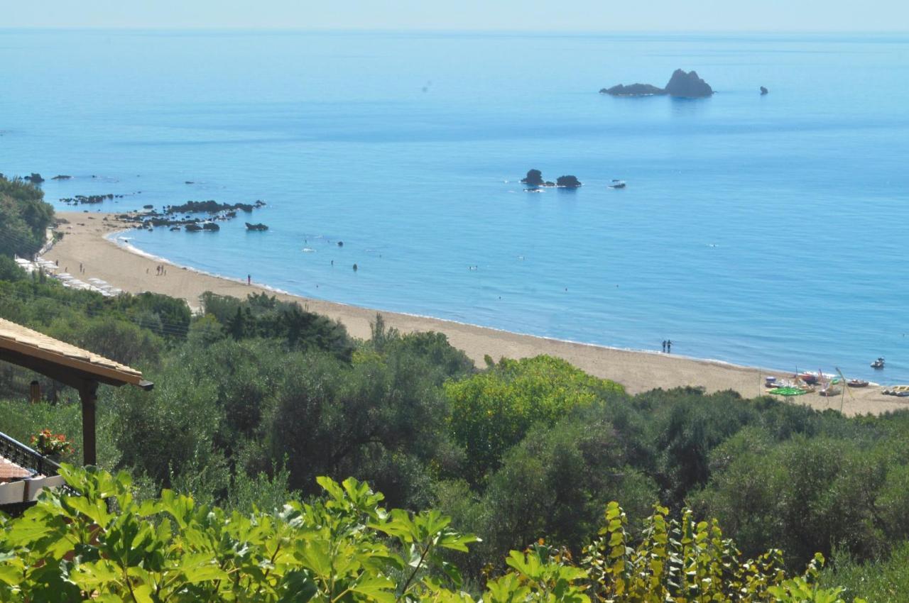 Large Apartment By The Pool - Pelekas Beach, Corfu Esterno foto