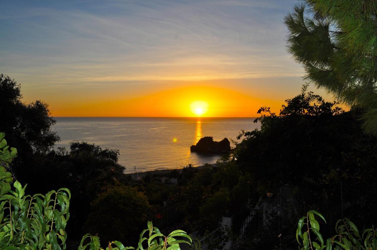 Large Apartment By The Pool - Pelekas Beach, Corfu Esterno foto
